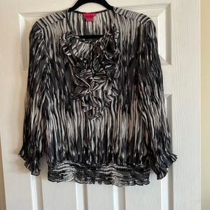 Sunny Leigh Black, White and Grey Print Blouse. Size L.